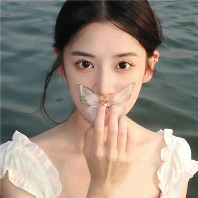 叔比狗：尼斯湖大水怪